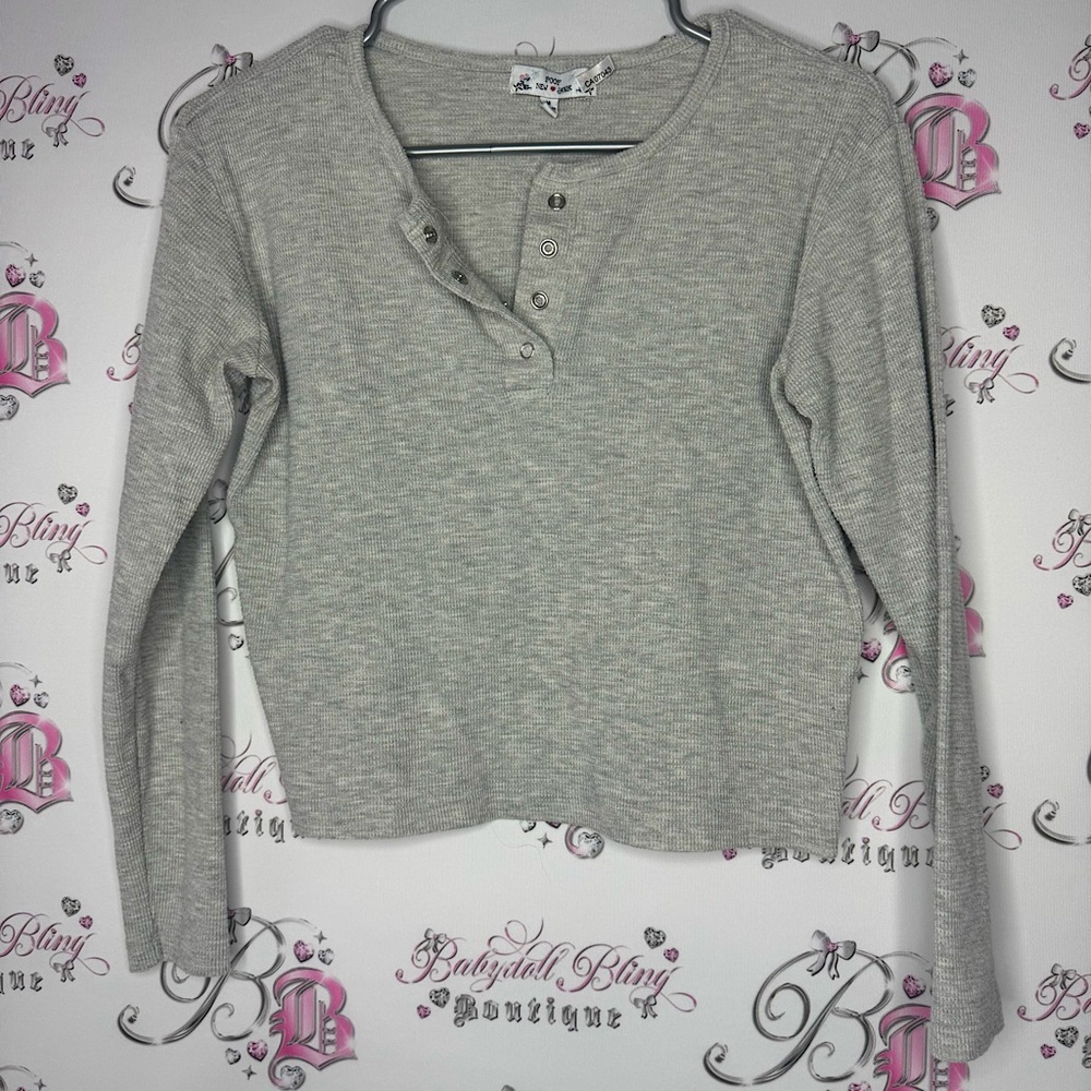 Poof New York waffle thermal knit top crop long sleeve grey silver buttons comfy